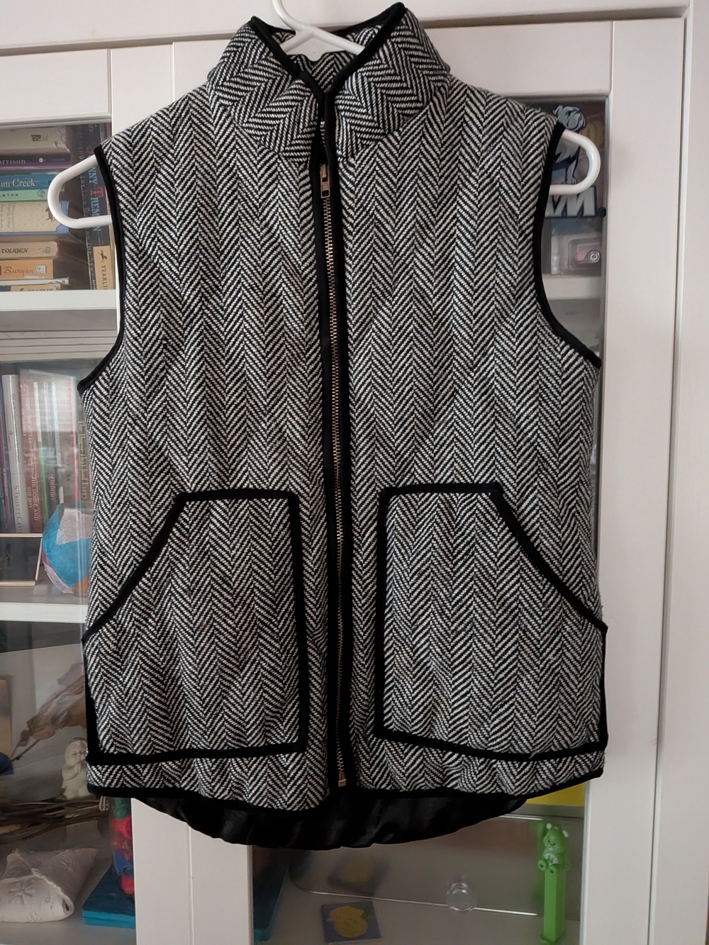 Peggy Jennings Black and White Herringbone Vest